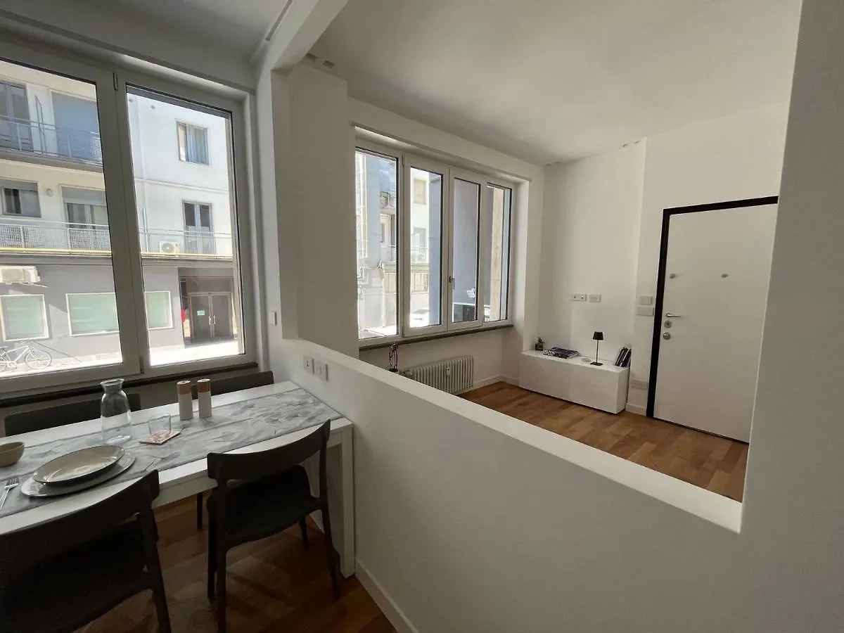 Appartamento Porta Vittoria Short Rent Milano 0*,  Italia